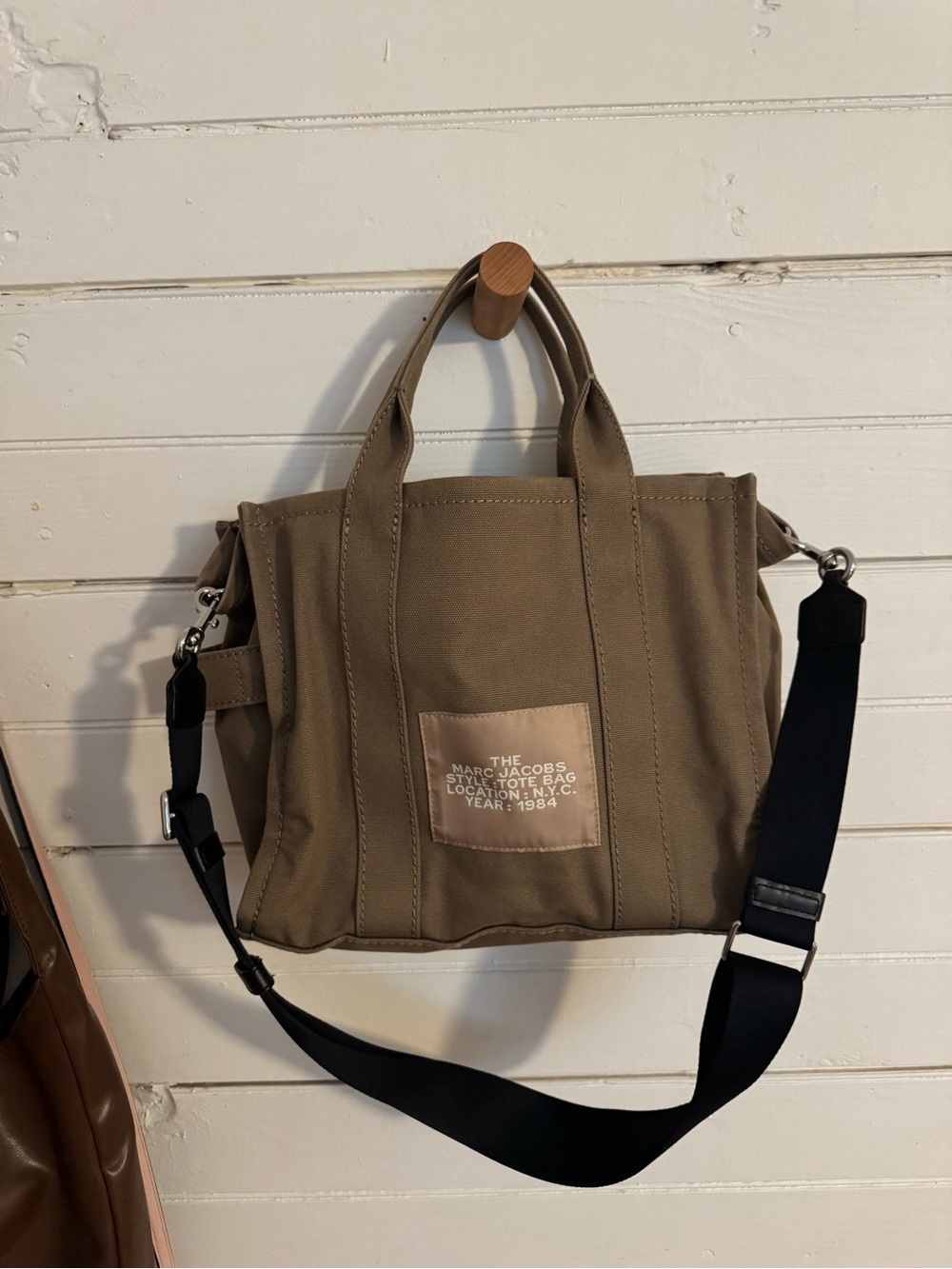 Marc Jacobs Khaki Canvas Tote Bag with White Logo - Picture 2 of 4